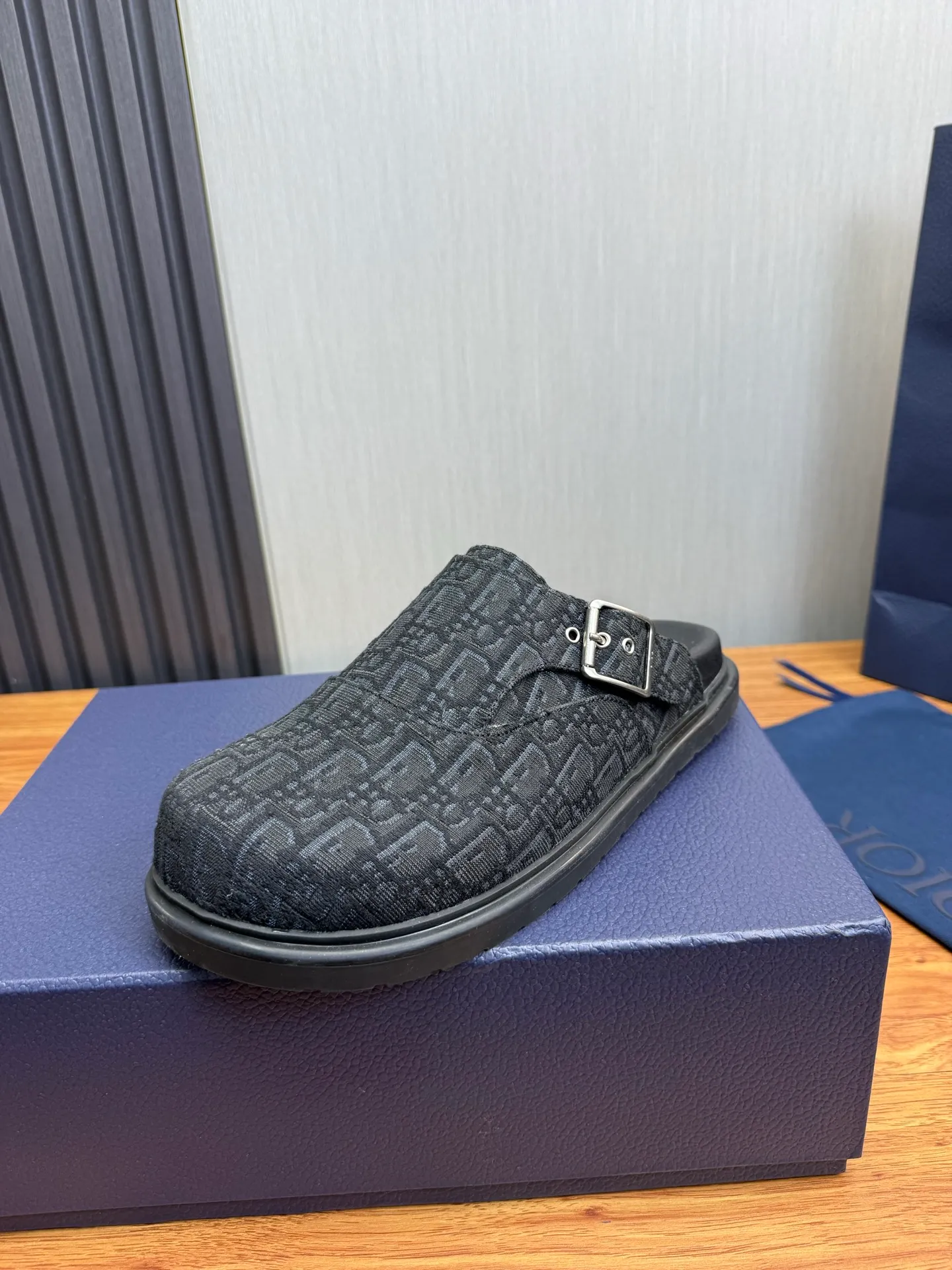 Men's men's shoes 420💰 Dior. Men's slippers🩴Official website 1:1 production 38-45 yards 45 46 🉑️Customized original material shipped✅